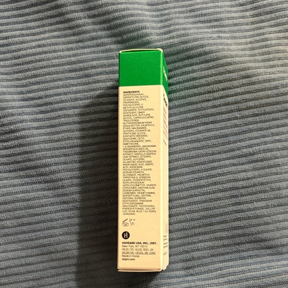 Dr. Jart+ Cicapair Soothing Repair Cream - Green and Cream - Picture 5 of 6